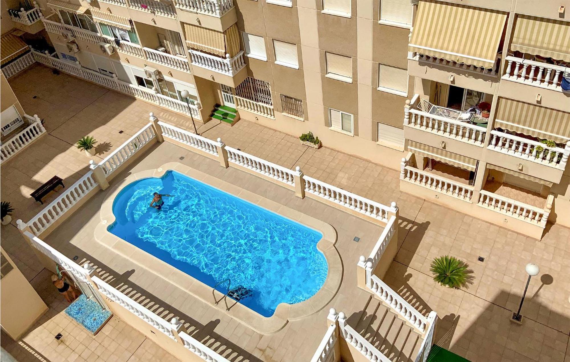 1 Bedroom Pet Friendly Apartment In Torrevieja Exterior photo