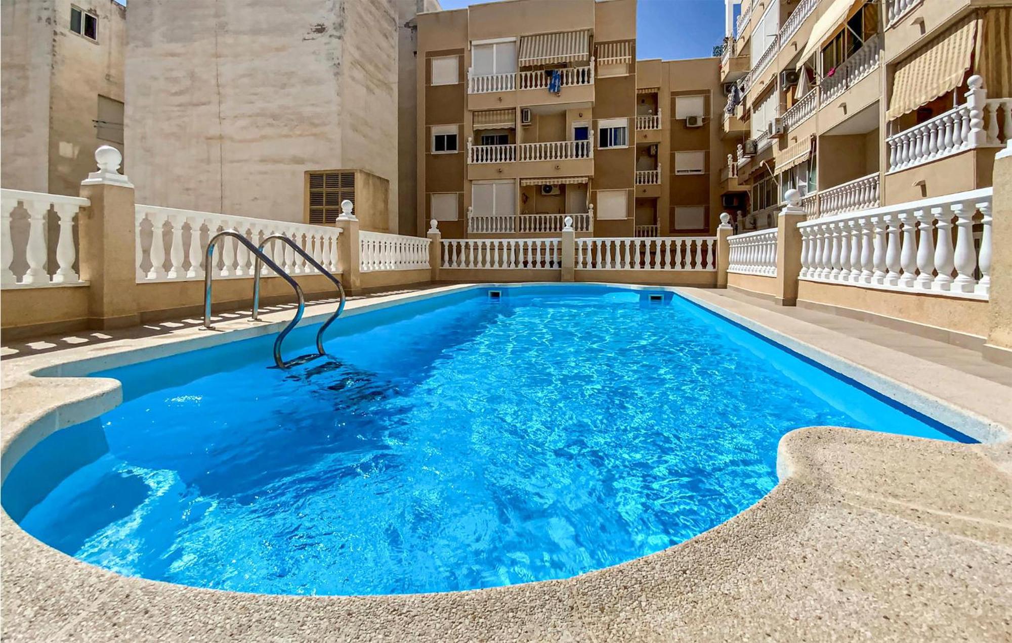 1 Bedroom Pet Friendly Apartment In Torrevieja Exterior photo